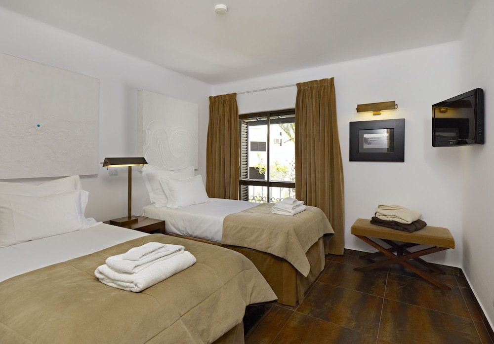 Duplex, 2 Bedrooms, Sea View thumbnail 5