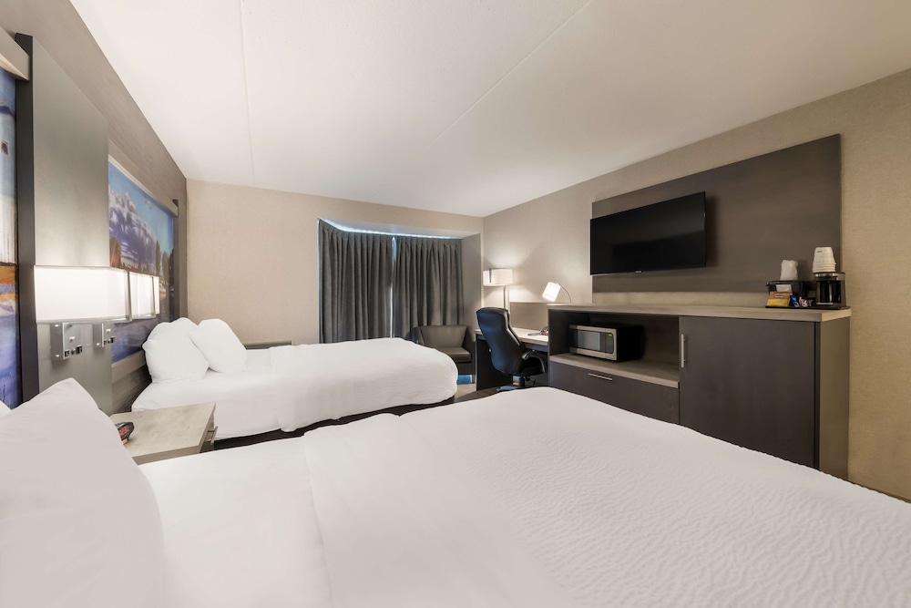 Standard Room, 2 Double Beds, Non Smoking - Photo 4