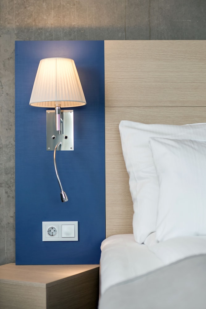 Superior Room, Non Smoking - Photo 6
