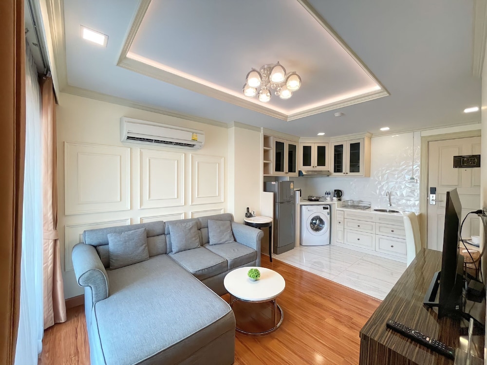 Executive 1 Bedroom Suite photo 3
