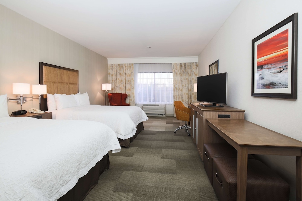 Room, 2 Queen Beds, Accessible (Hearing) - Photo 5