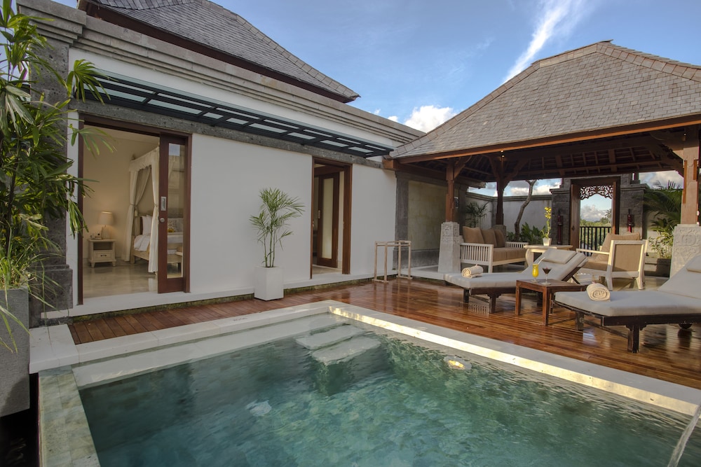 1-Bedroom Sky Infinity Pool Villa