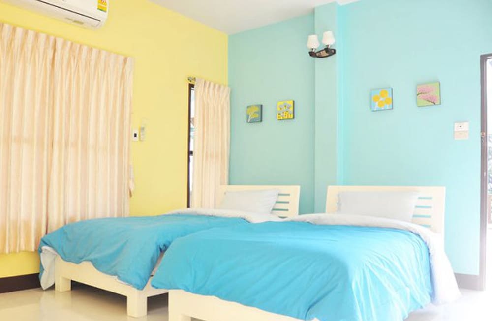 Basic Twin Room photo 3