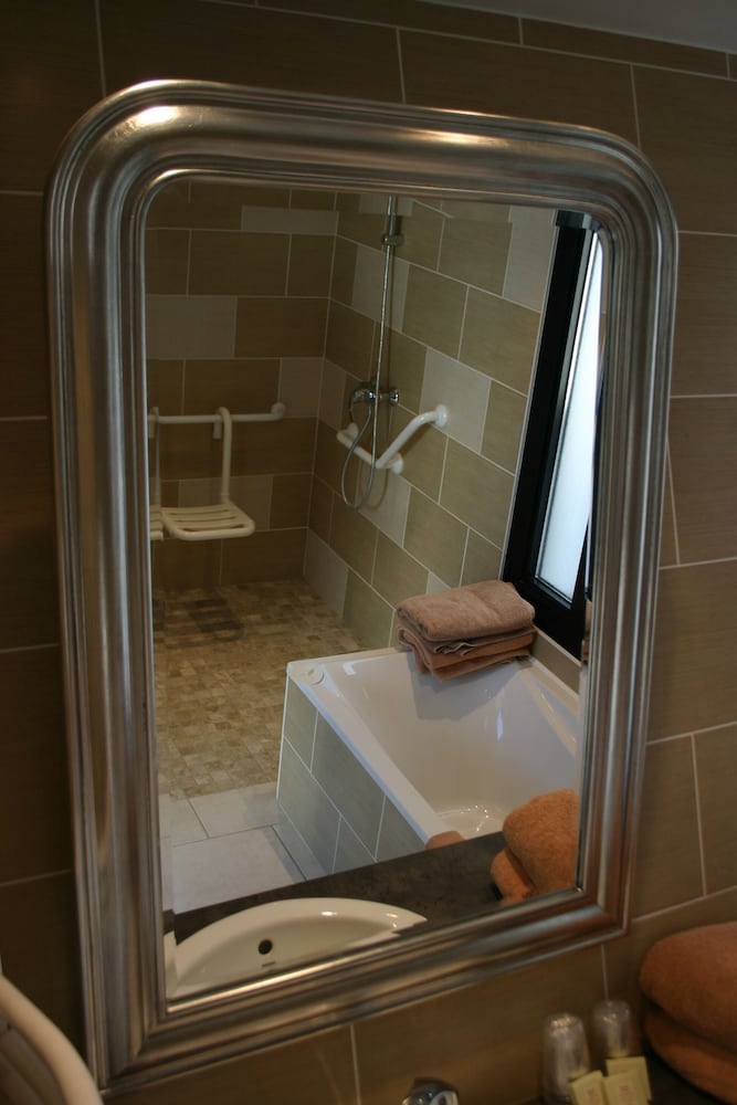 Apartment, 2 Bedrooms, Oceanfront photo 2