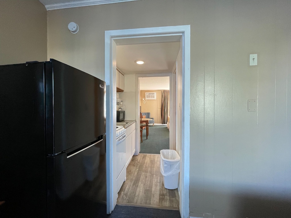 Standard Triple Room, Multiple Beds, Kitchen, Resort View - Photo 3