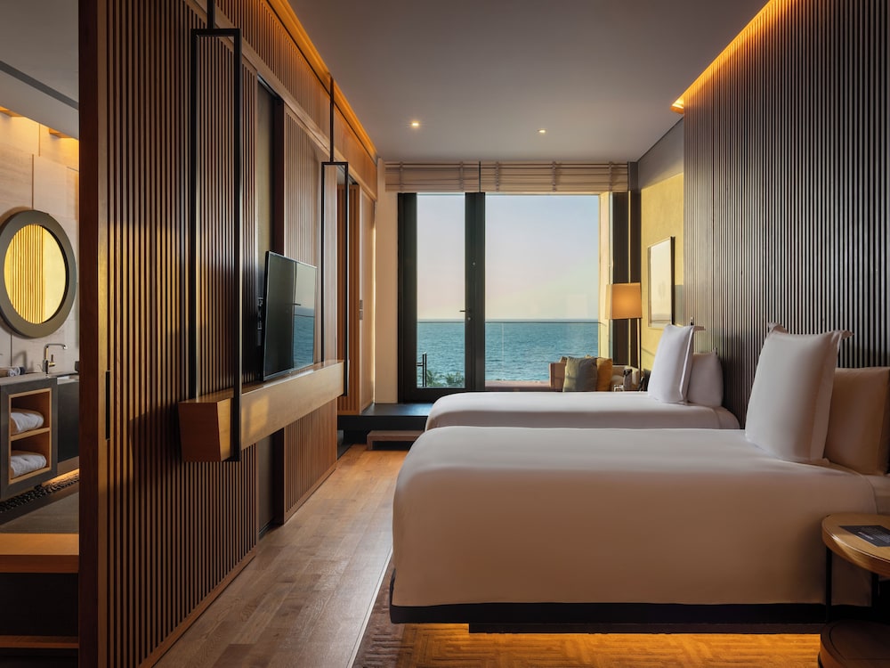 Family Suite with Complimentary Rainforest Experience once per stay thumbnail 6