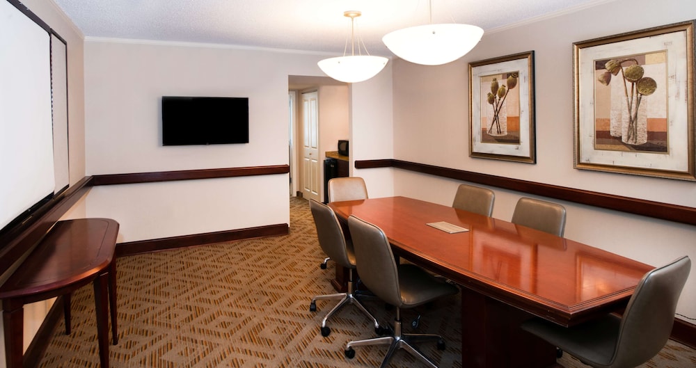 Suite, 1 King Bed (Conference) photo 3
