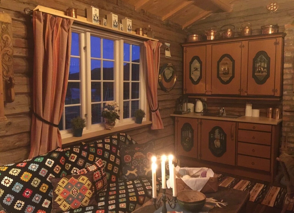 Basic Cabin photo 1