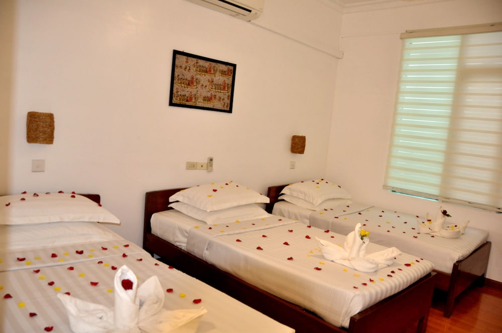 Standard Triple Room photo 3