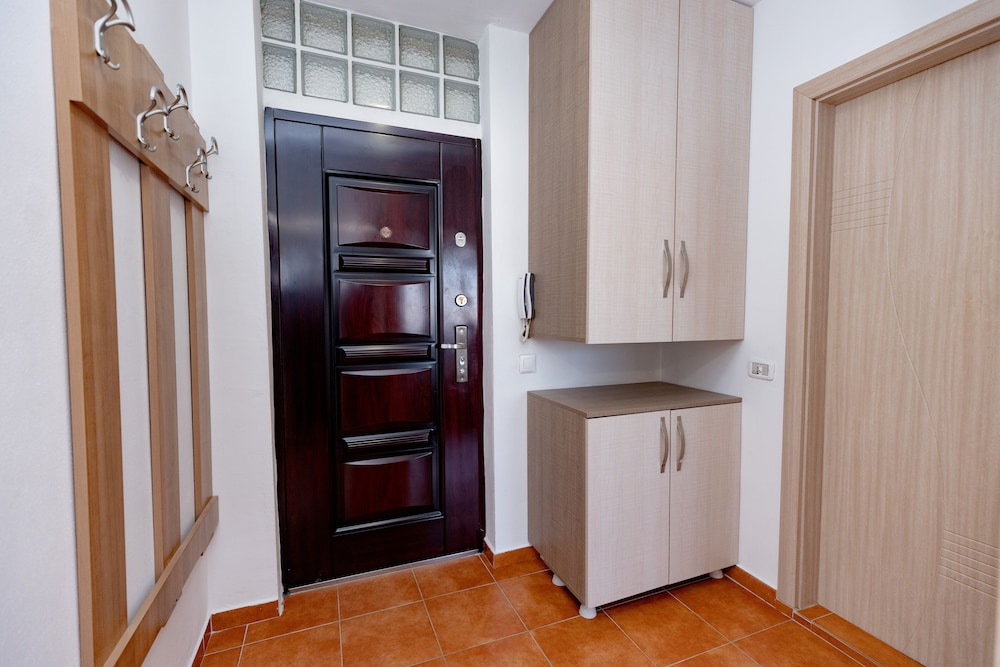 Economy Apartment photo 3