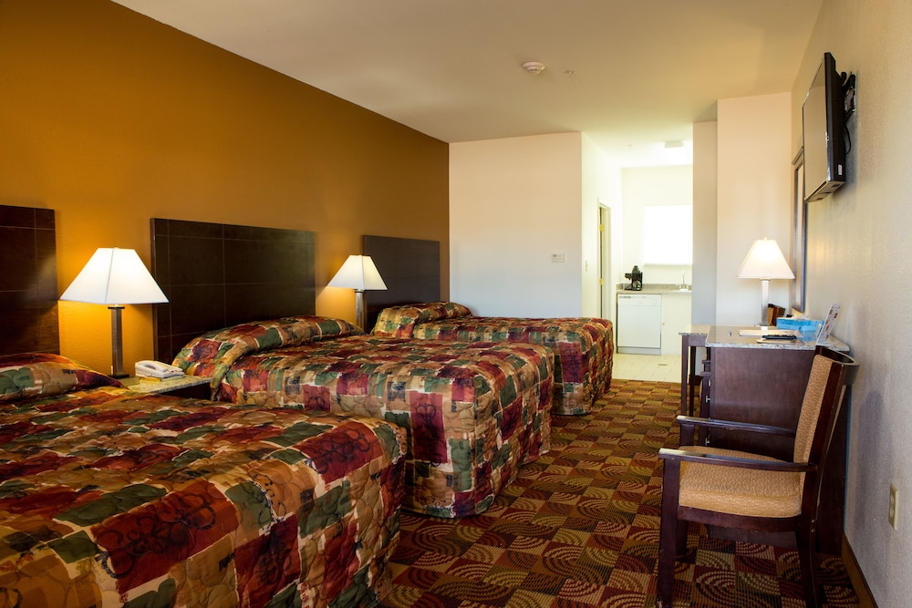 Triple Room, Multiple Beds photo 1