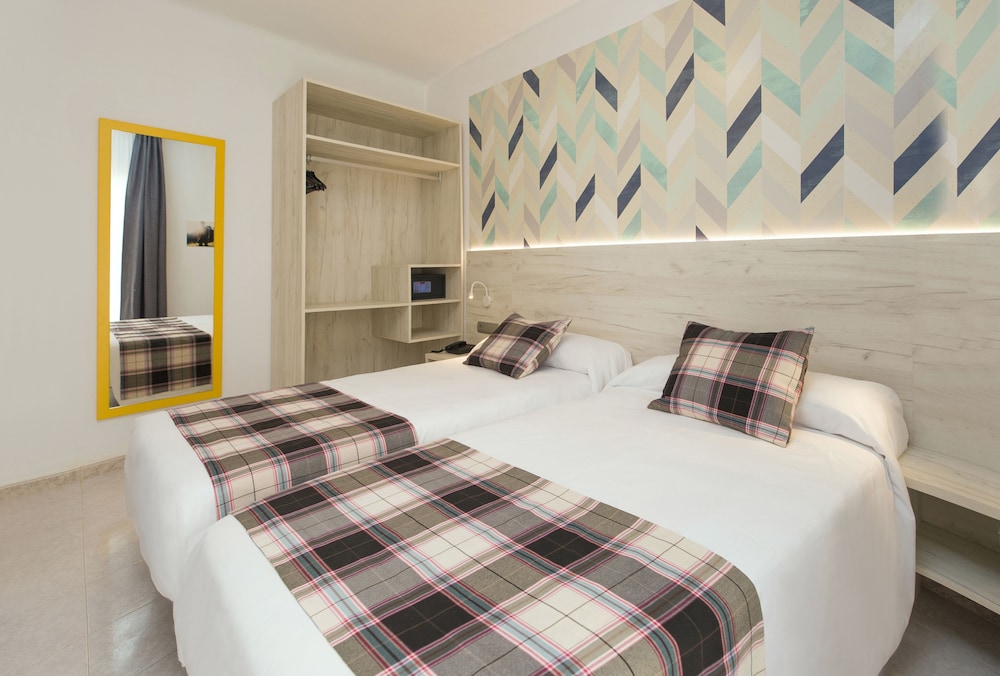 Double Room, 2 Twin Beds photo 3