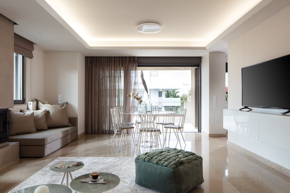 Mint - Elaia Luxury 2nd Floor City Center Apartment photo 3