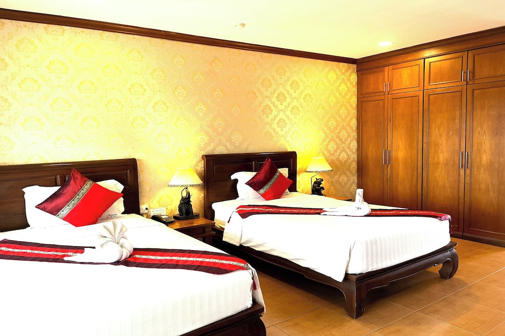 Deluxe Twin Room photo 2