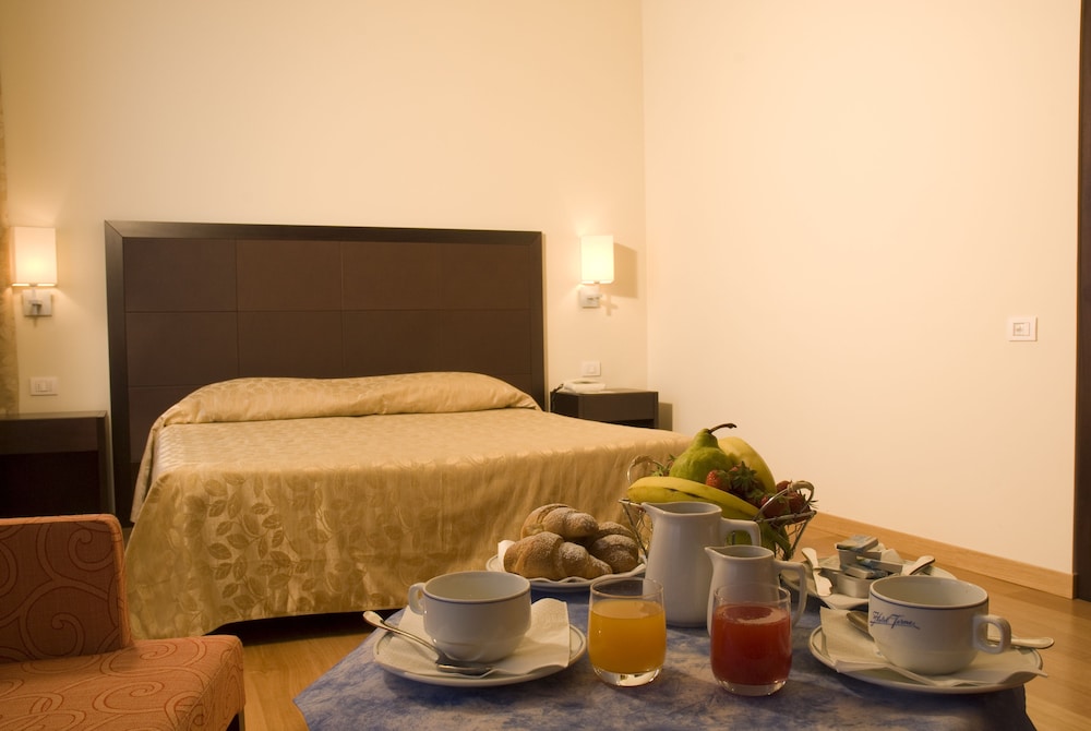 Suite photo 1