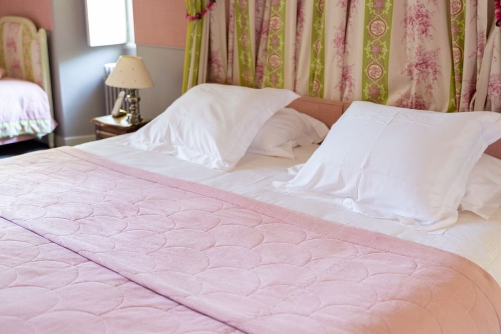Luxury Triple Room, Ensuite, Courtyard View (Jeanne D'albret) - Photo 5