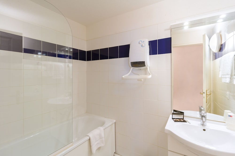 Apartment - Photo 11