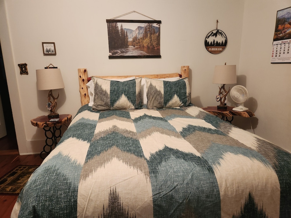 Woodsy Room