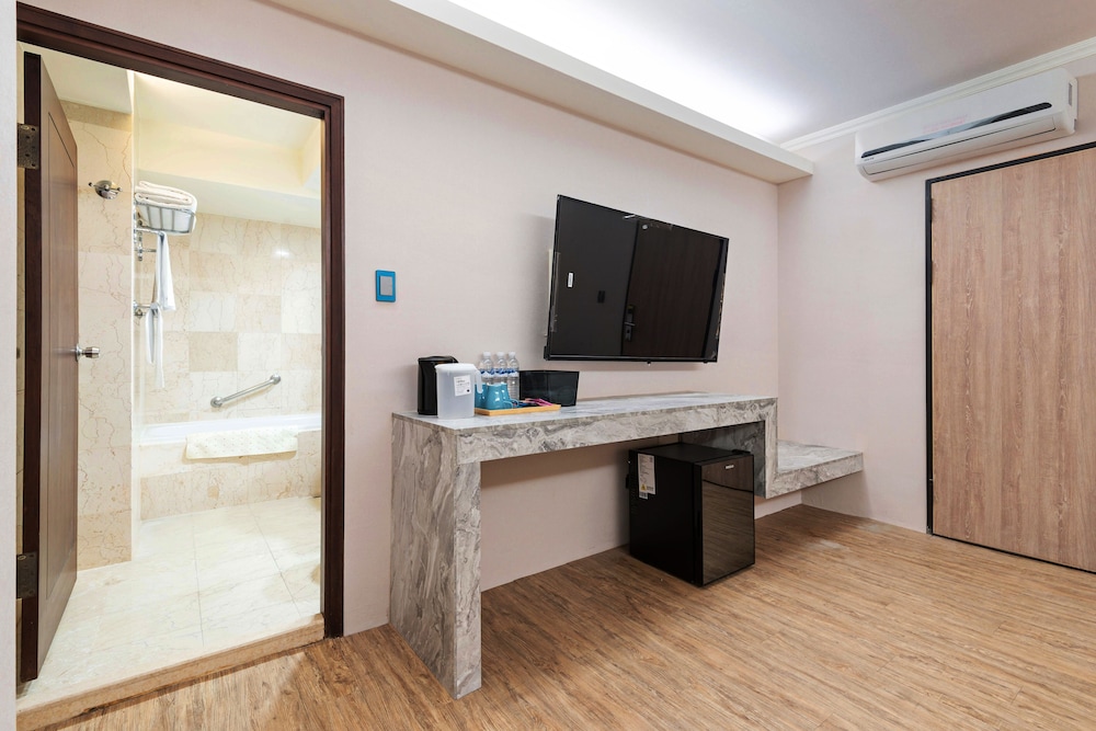 Superior Triple Room - Photo 3