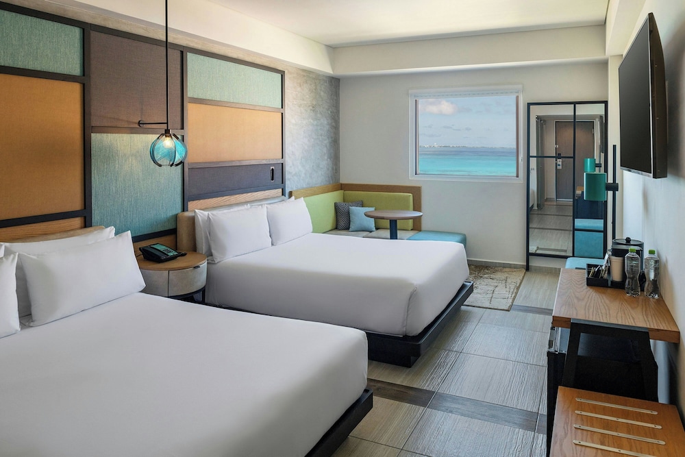 aloft, Room, 2 Queen Beds, Ocean View - Photo 4