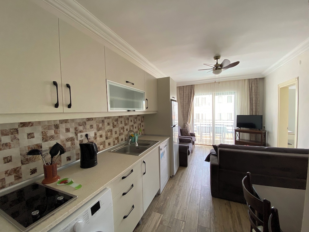 Junior Apartment, 2 Bedrooms, Pool View