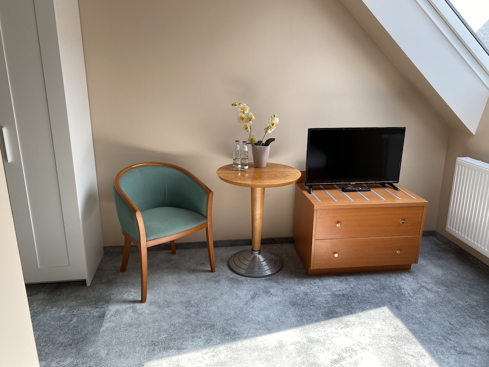 Basic Single Room photo 3