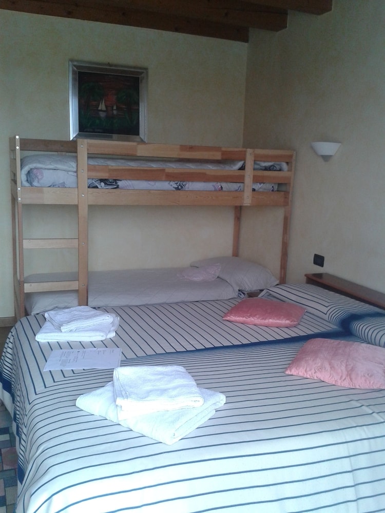 Quadruple Room, Shared Bathroom