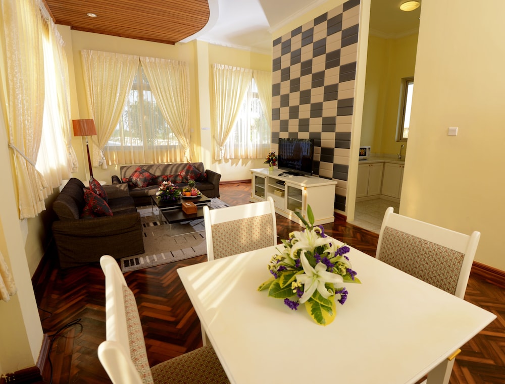 Executive Suite photo 3