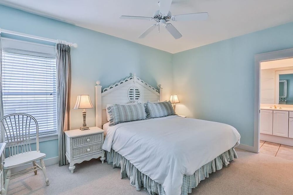 House, 4 Bedrooms, Ocean View, Beachfront
