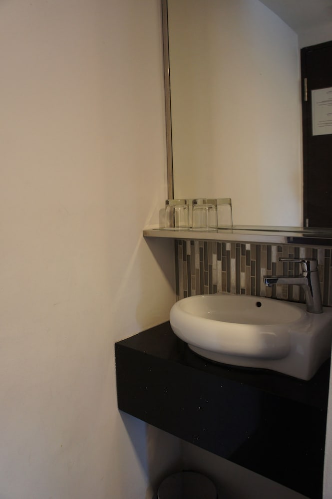 Smart Room Queen photo 3