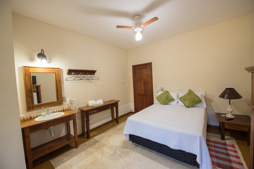 Standard Triple Room photo 2