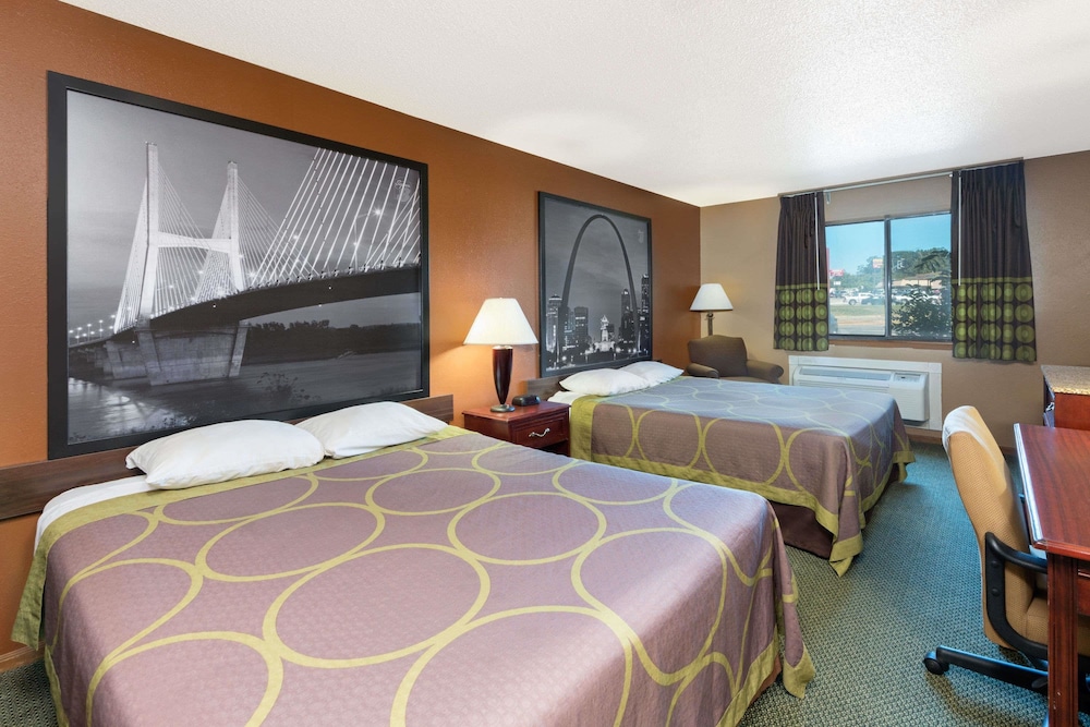 Standard Room, 2 Queen Beds - Photo 1