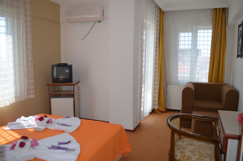 Economy Double Room photo 1