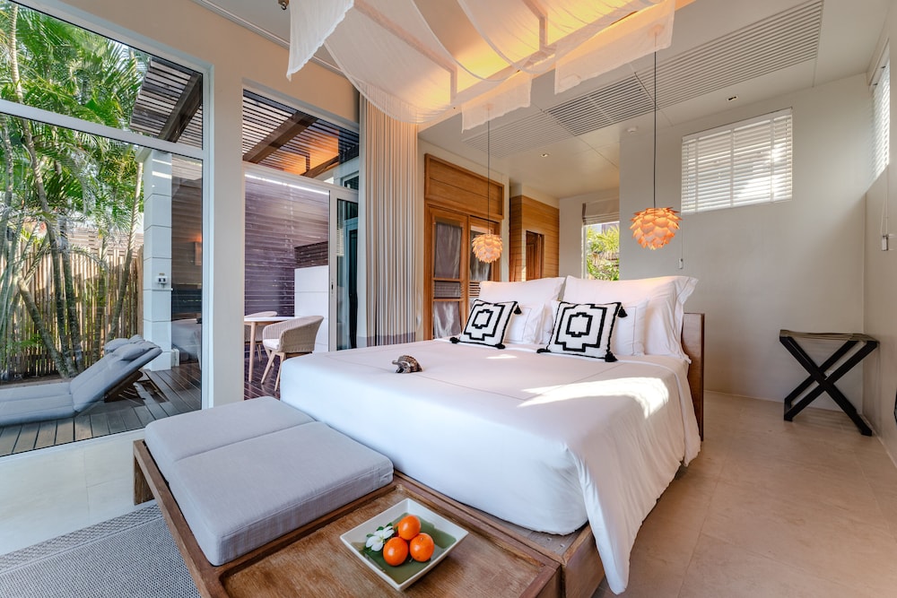 Beachfront Suite (Adults Only) photo 2