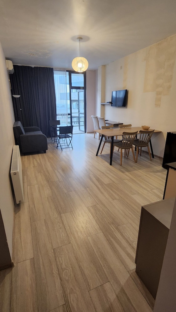 Basic Apartment