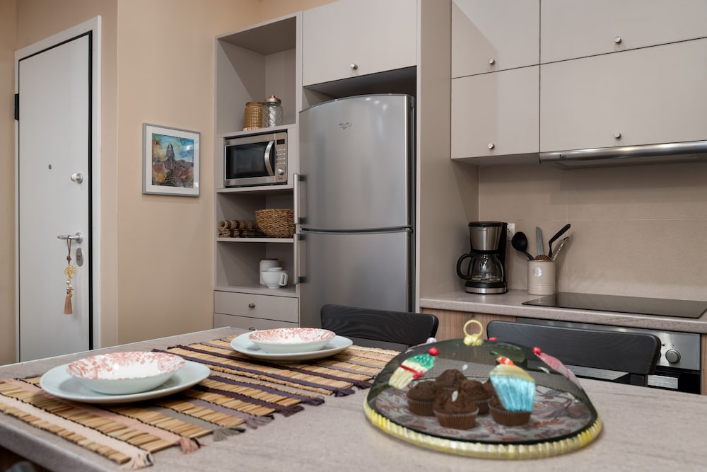 Apartment (V) photo 2