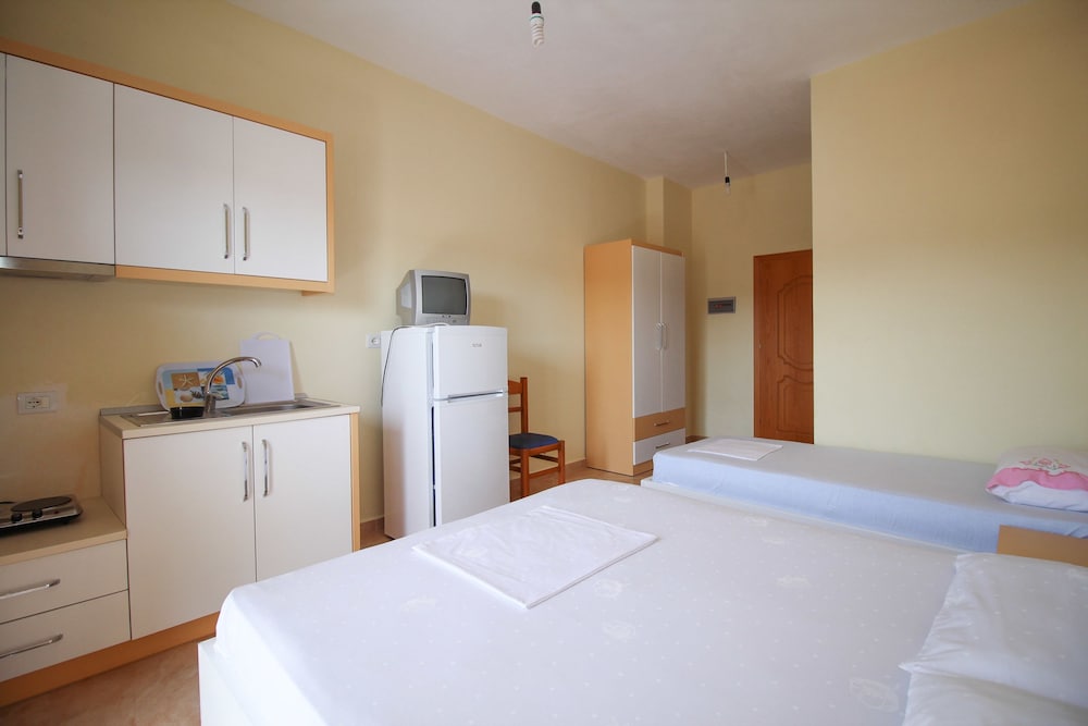 Standard Studio (2 Adults)