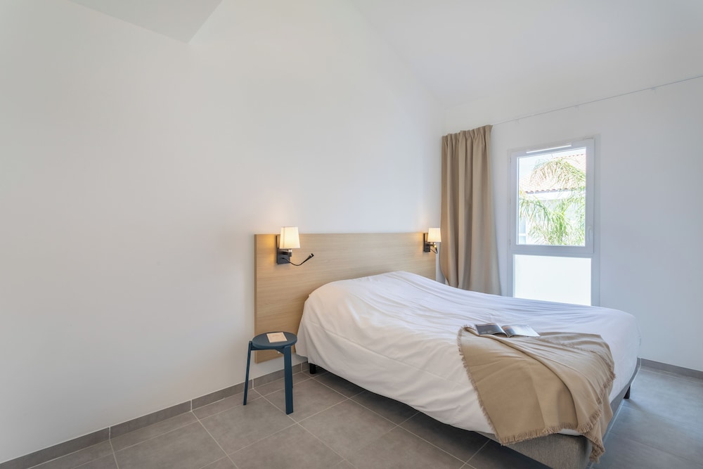 Apartment 6 people - 2 bedrooms - Duplex - Air conditionned - Spacious terrace photo 1
