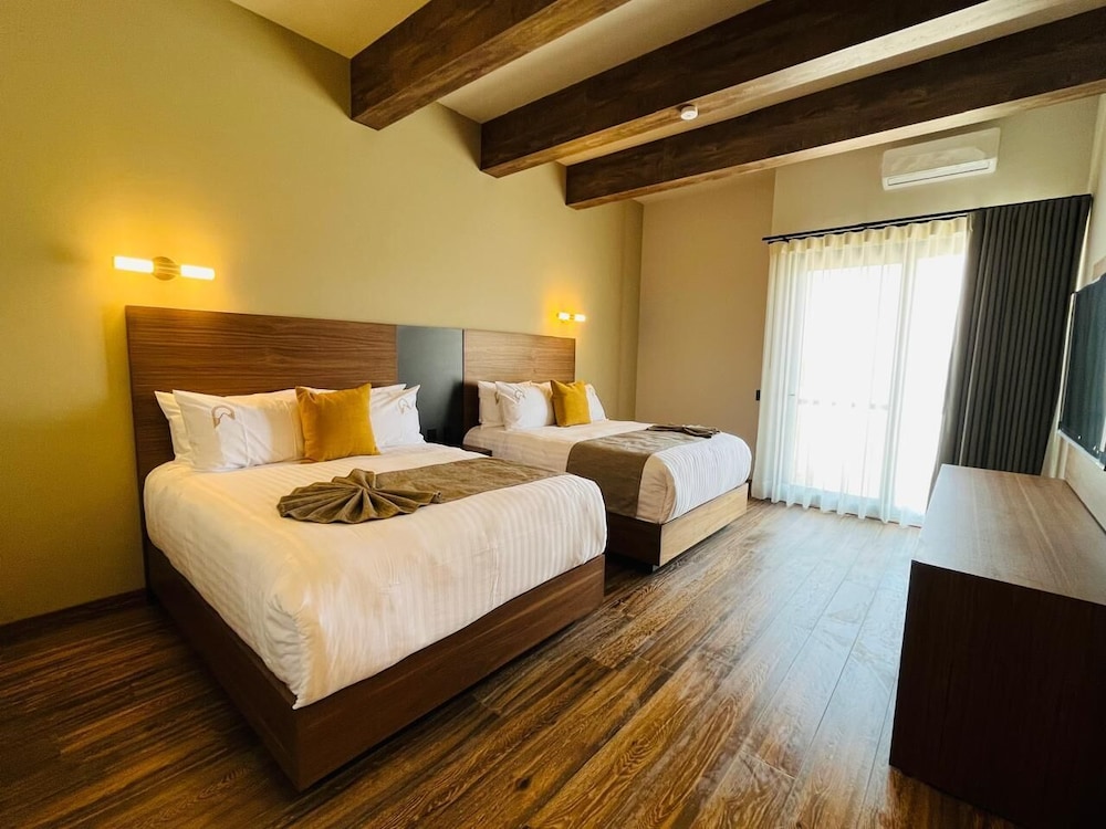 Standard Room, 2 Queen Beds