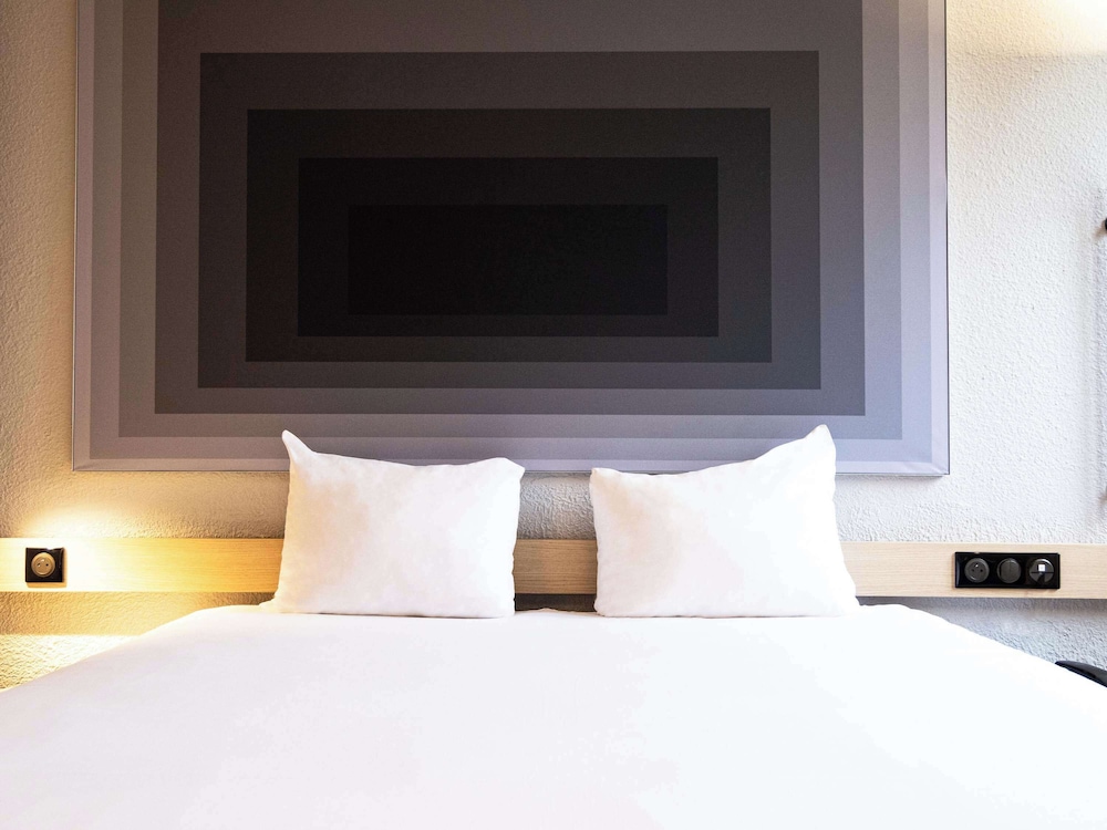 Standard Room, 1 Double Bed - Photo 10