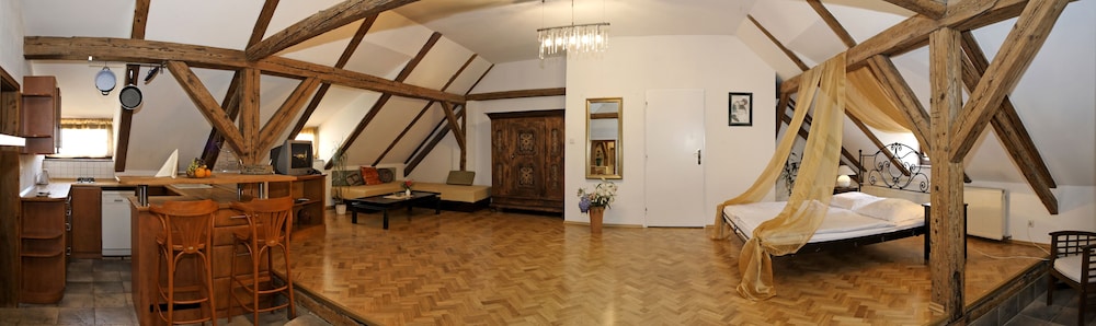 Superior Studio Suite photo 1
