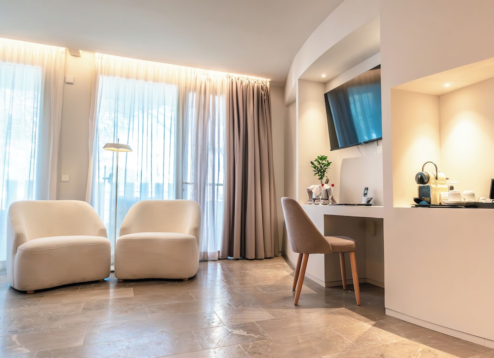 Junior Suite (Privilege) - Photo 7