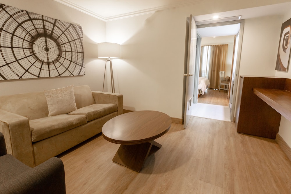 Superior Suite, 1 Bedroom - Photo 3