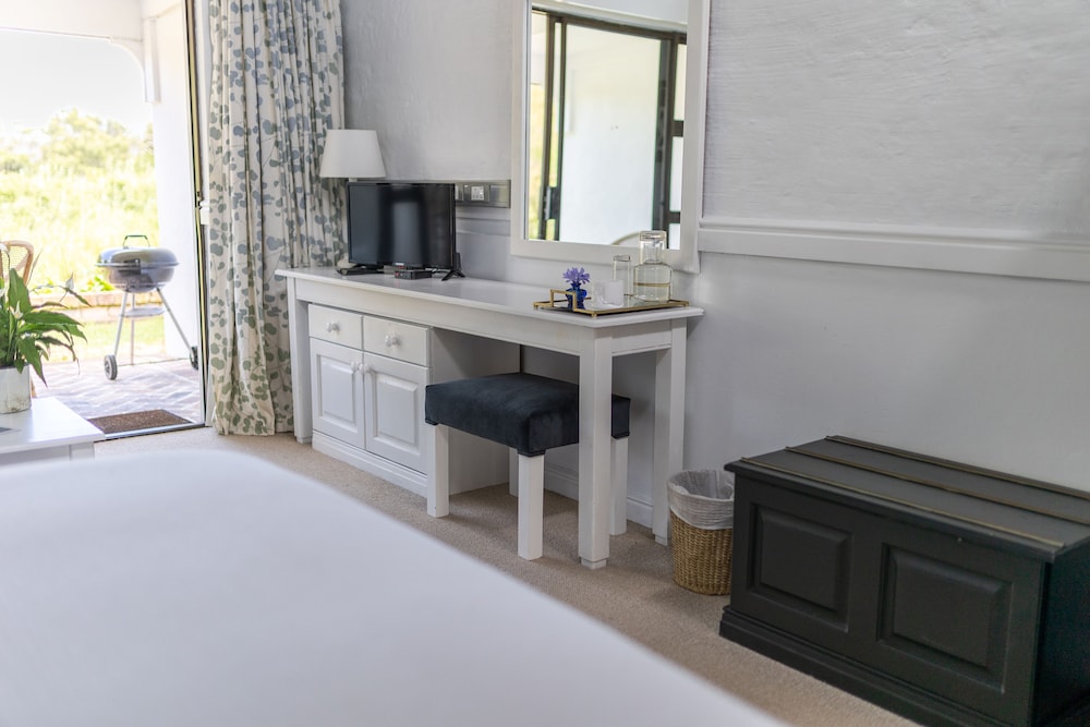 Luxury Twin Room - Photo 3