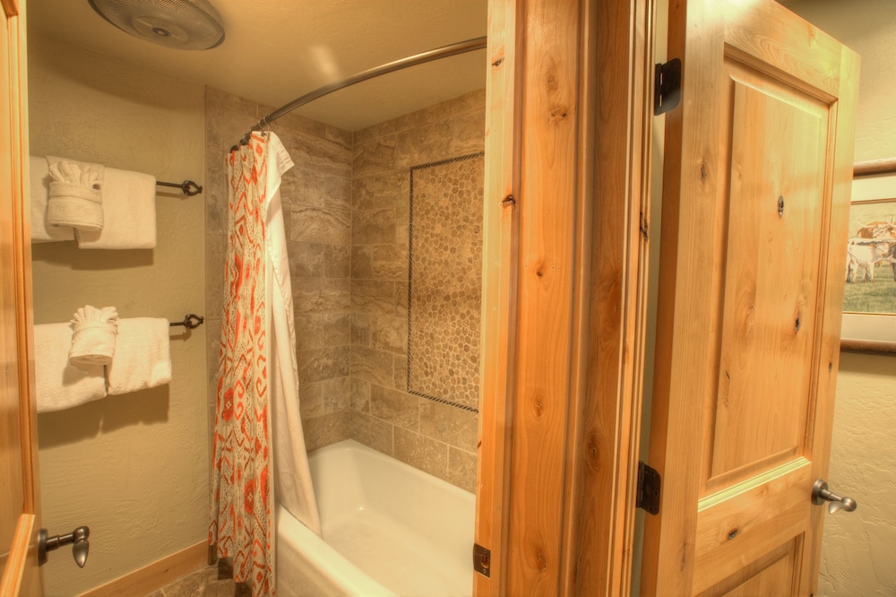Premier Studio (Condominium) - Photo 10