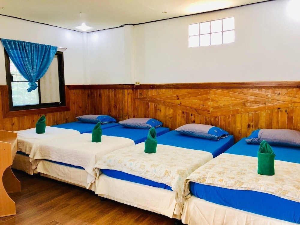 Standard-Vierbettzimmer, 1 Schlafzimmer, Gartenblick