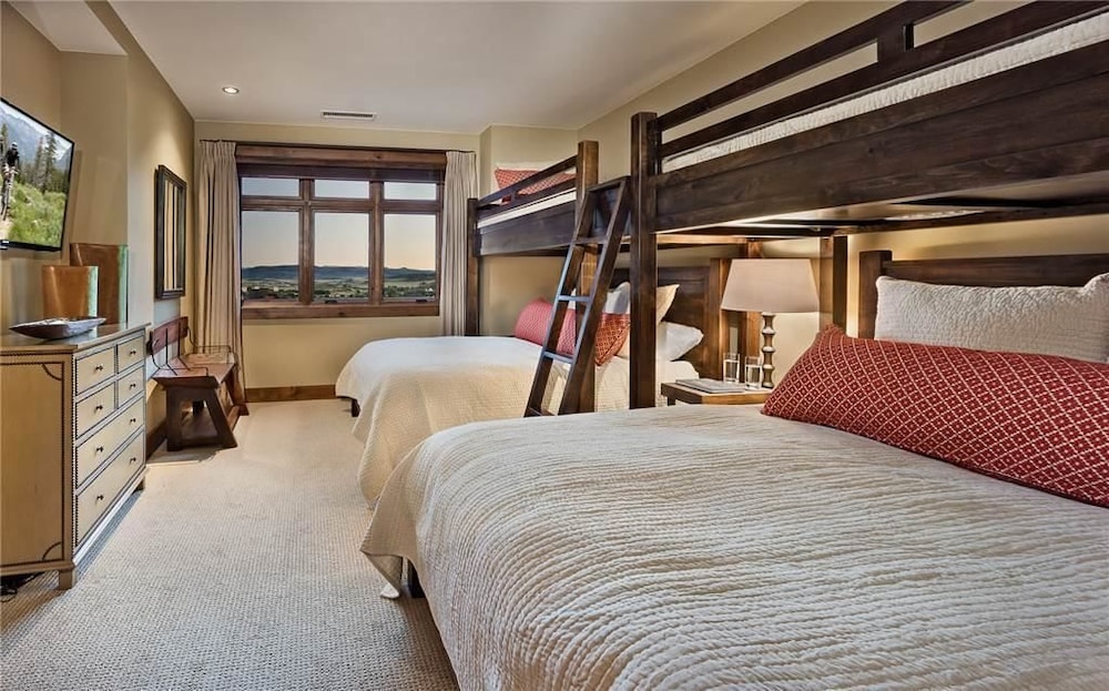 Condo, Multiple Beds, Mountain View (Elk Mountain (#610) (Condo)) photo 1