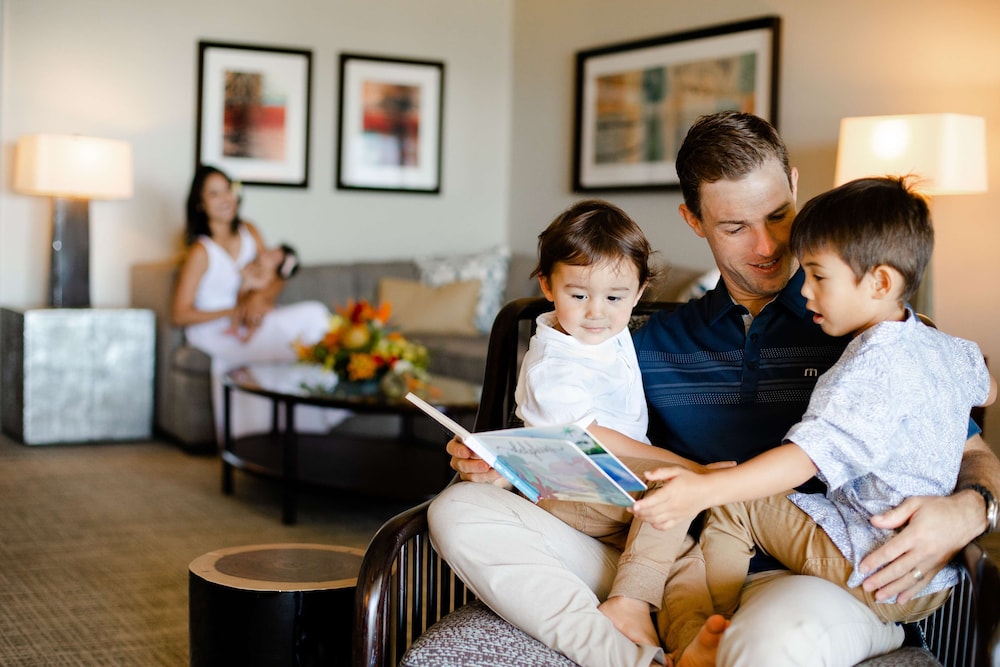 One Bedroom King Suite Ocean View (newly Renovated)