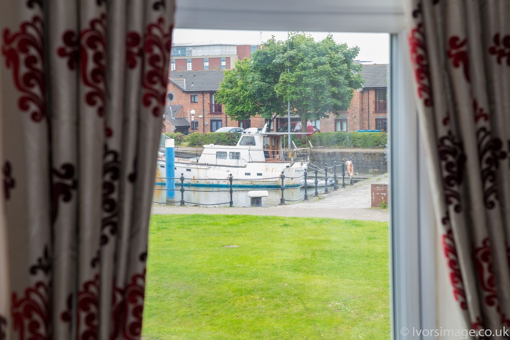 Double Room, Ensuite (Marine View) - Photo 2