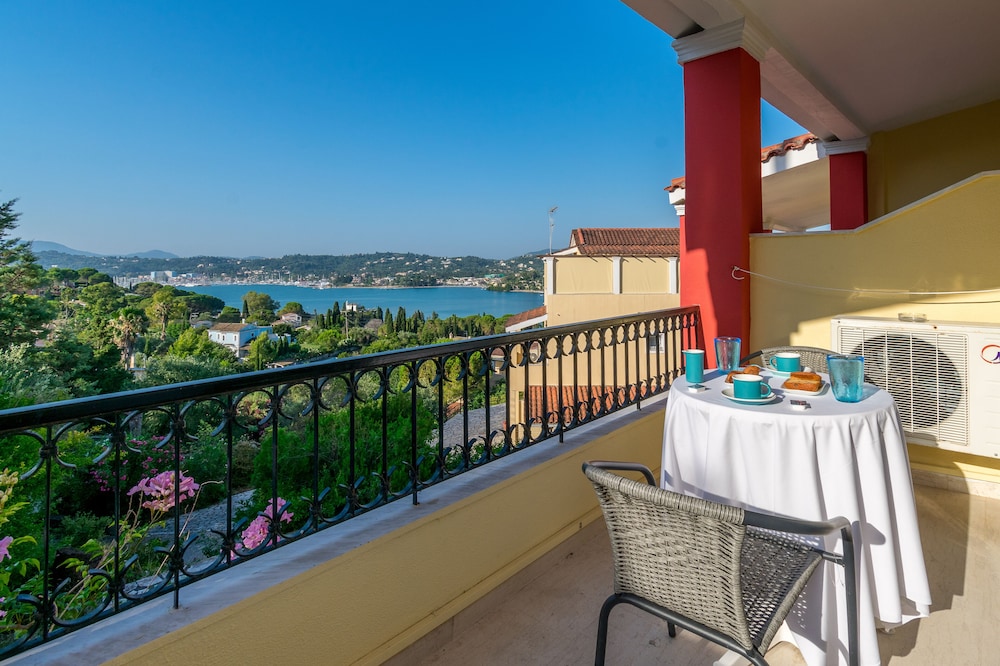 King Room with Sea View photo 2
